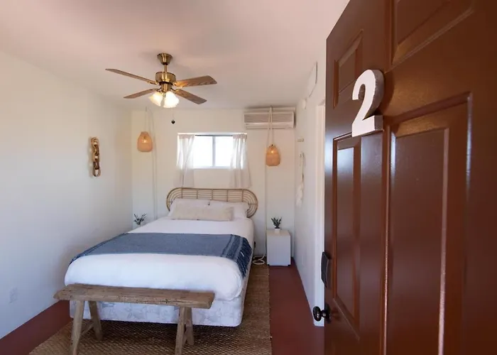 Renovated Lodge - Room 2 With Pool Access